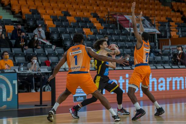 对于勇士和 对于勇士和