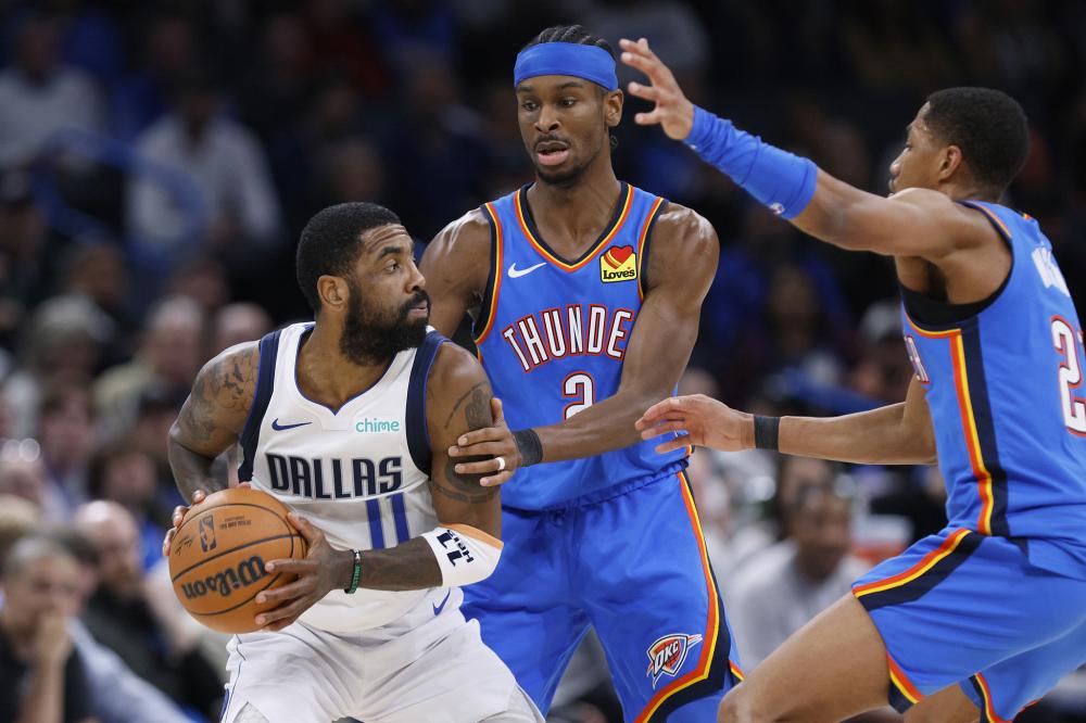 赛前梅州球迷晒多幅Tifo，致敬投资人魏晋平与梅州全体队员